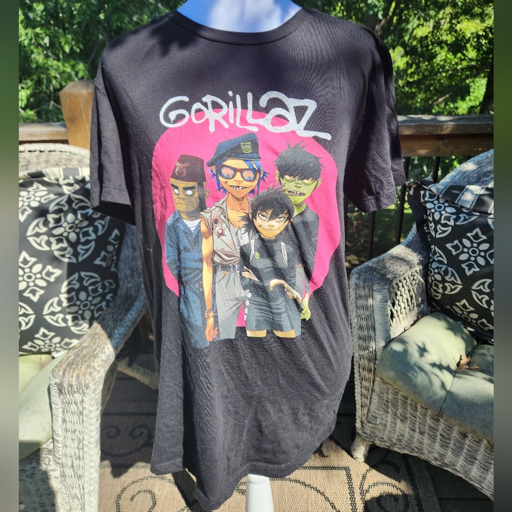 Gorillaz Rock T shirt size medium